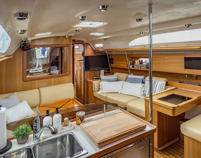 Kinship Ll Yacht Photos Pics 