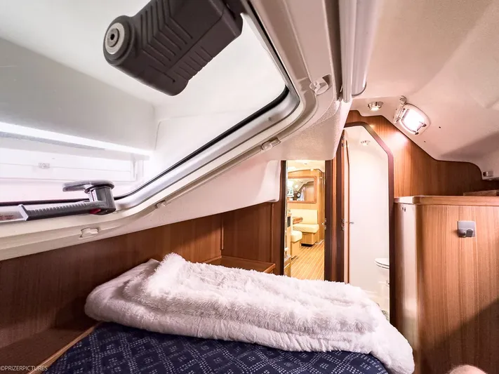 Kinship Ll Yacht Photos Pics 