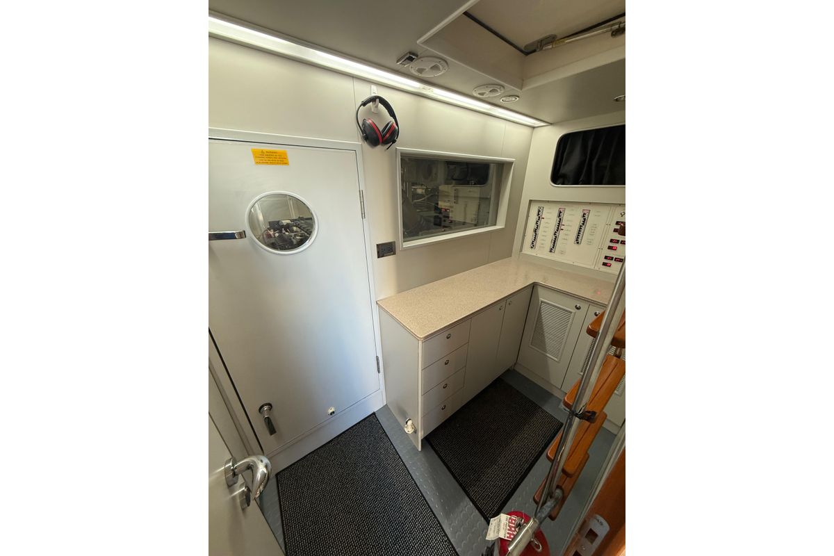 2009 Horizon 73 