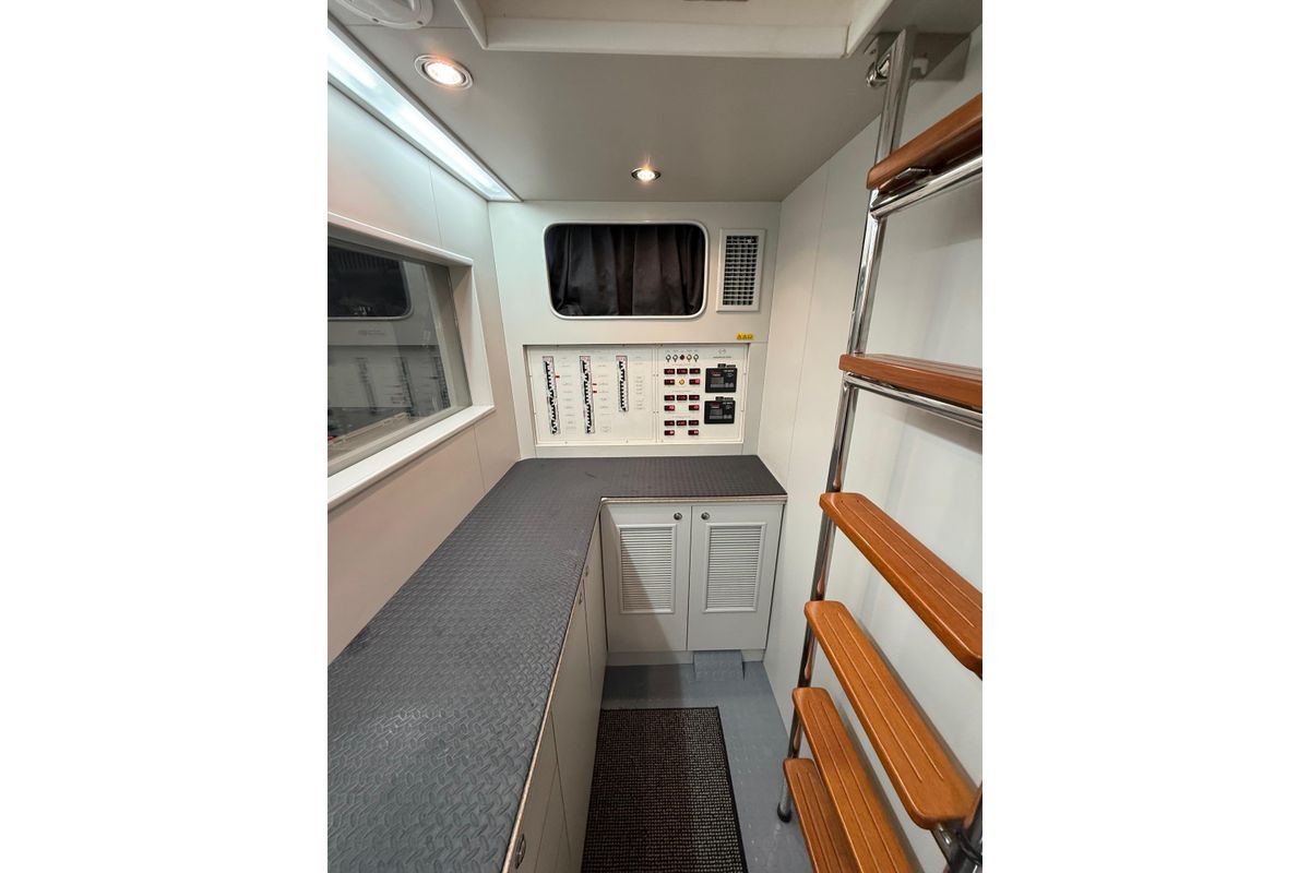 2009 Horizon 73 