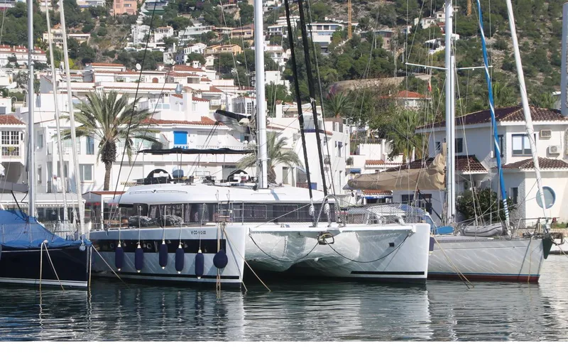 Jarana Yacht Photos Pics 