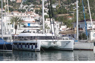 2012 Lagoon 620