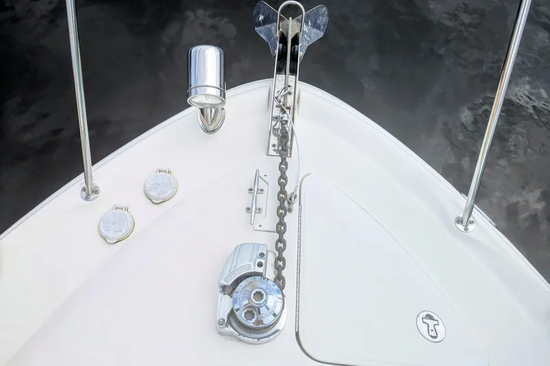  Yacht Photos Pics Bow of 2004 Sea Ray 340 Sundancer with anchor and chain detail.