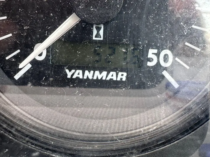  Yacht Photos Pics Yanmar gauge displaying 527 hours on a 2008 Hunter 38 boat.