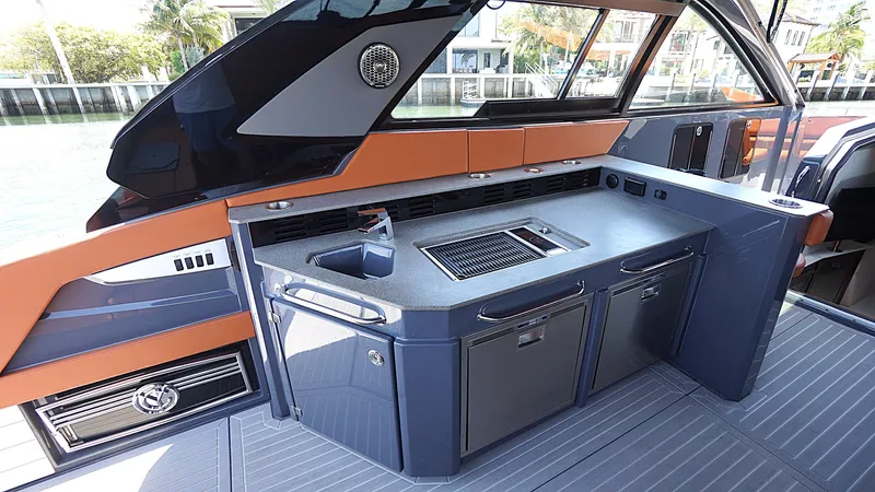 Lazy Blum Yacht Photos Pics Cockpit Wet Bar & Appliances