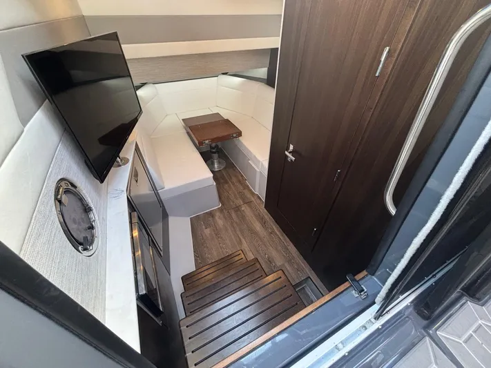 Lazy Blum Yacht Photos Pics Lower Deck Appliances & Forward Table/Berth