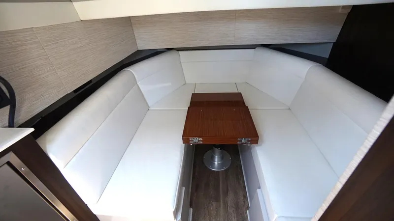 Lazy Blum Yacht Photos Pics Forward Table or Berth