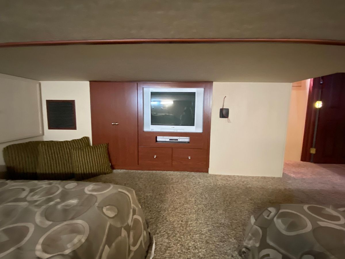2005 Skipperliner 60 