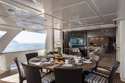 Yacht