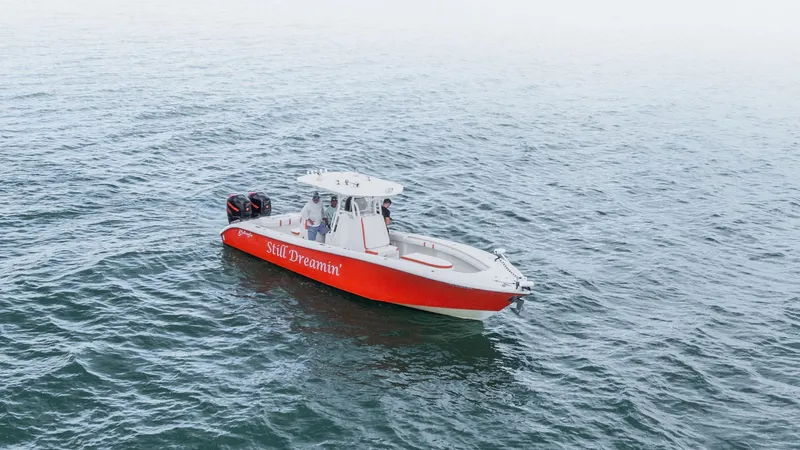 Still Dreamin Yacht Photos Pics 2015 Yellowfin 32 - Exterior profile on the water