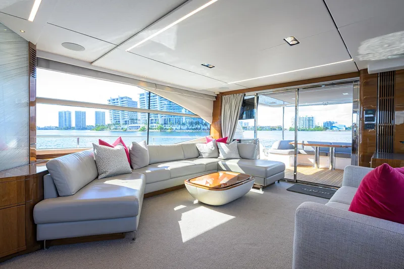 Escape Yacht Photos Pics 