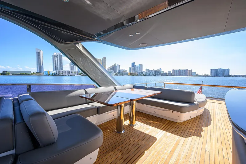 Escape Yacht Photos Pics 