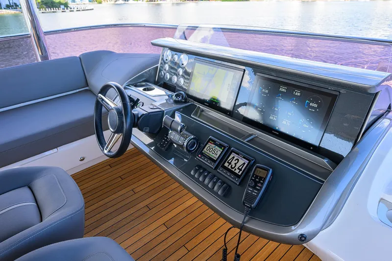 Escape Yacht Photos Pics 