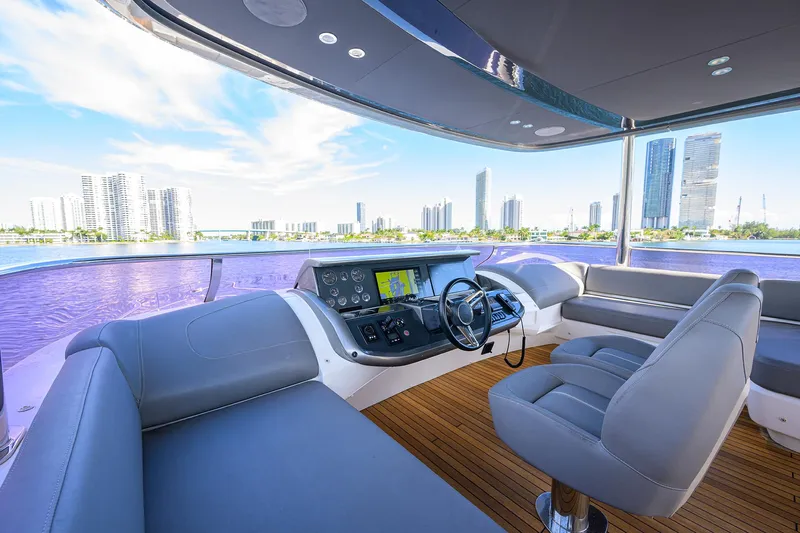 Escape Yacht Photos Pics 