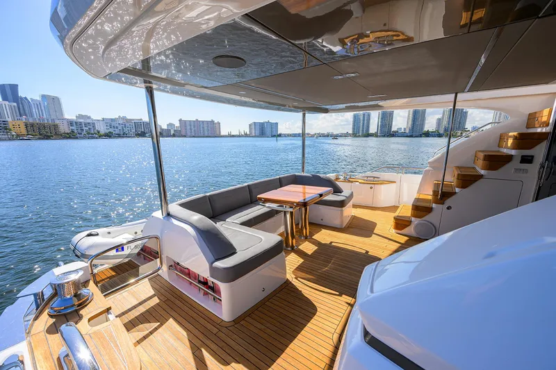 Escape Yacht Photos Pics 