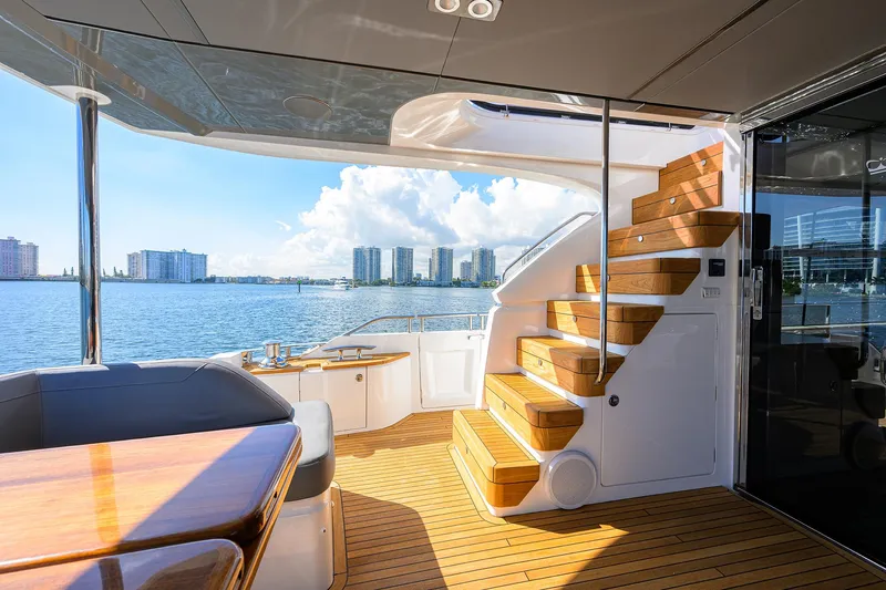 Escape Yacht Photos Pics 