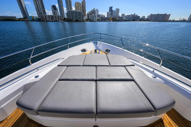 Escape Yacht Photos Pics 