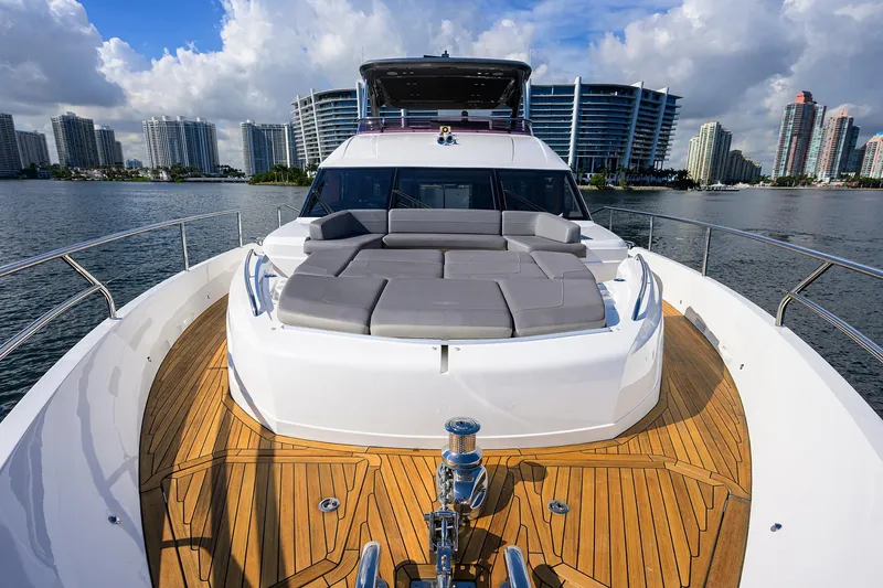 Escape Yacht Photos Pics 