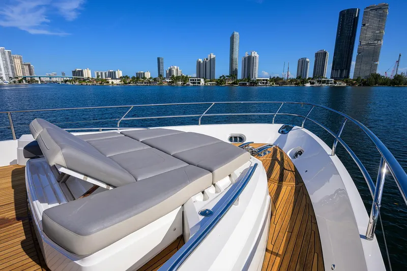 Escape Yacht Photos Pics 