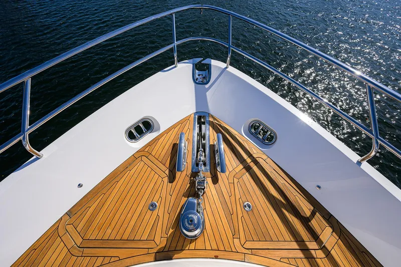 Escape Yacht Photos Pics 