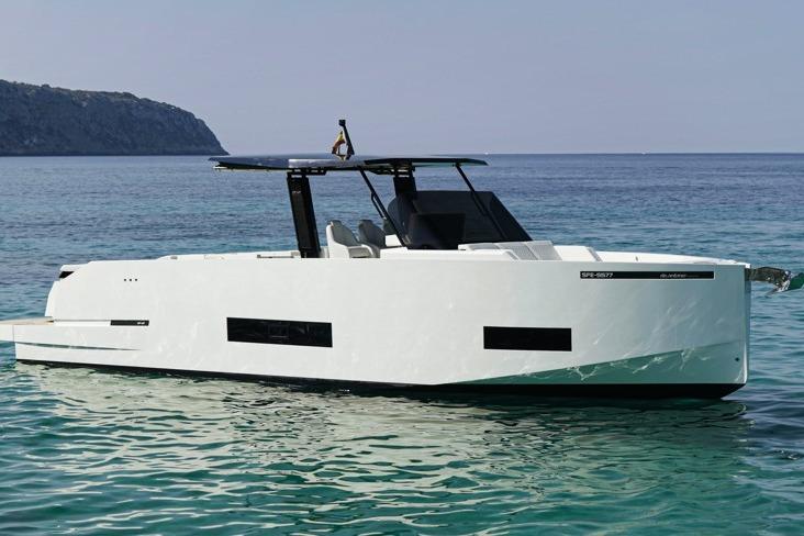 2025 De Antonio Yachts D42