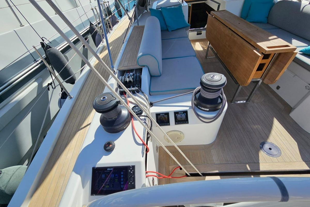 2021 Italia Yachts 54 