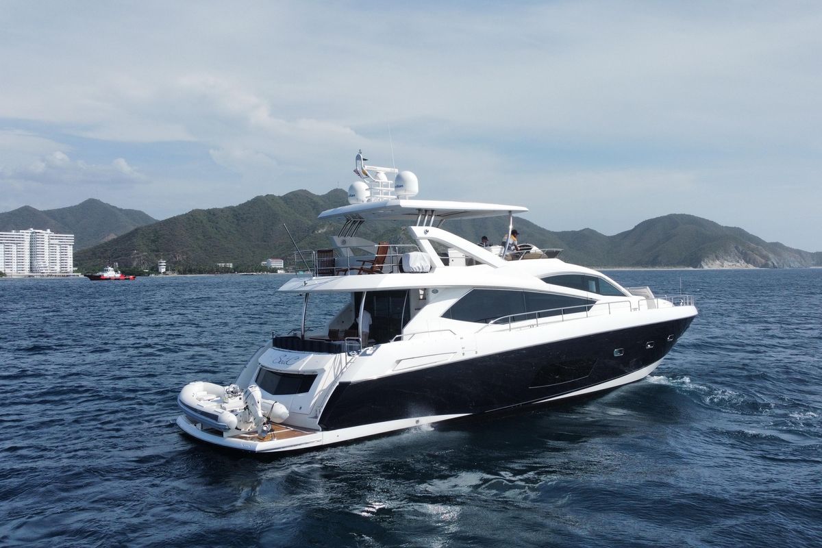 2012 Sunseeker 75 