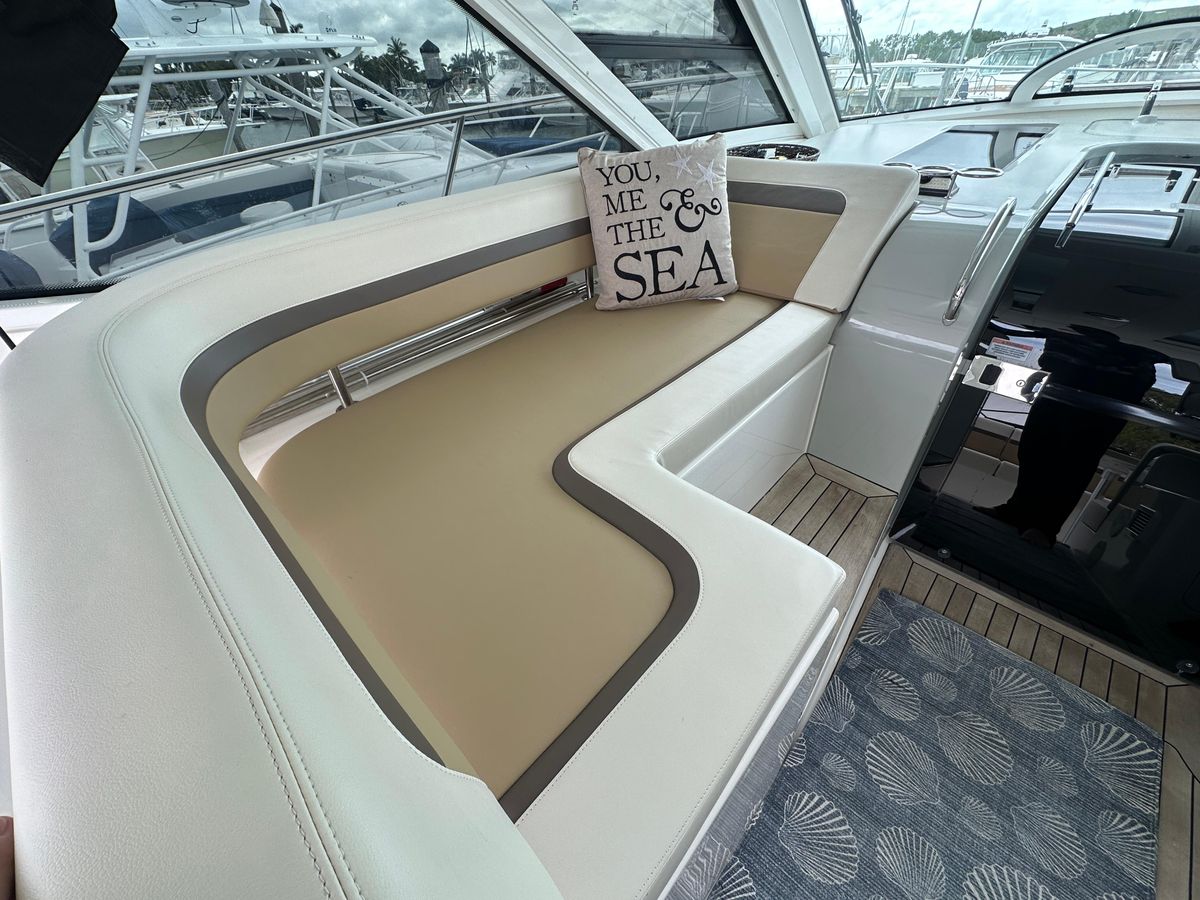 2010 Sea Ray 47 