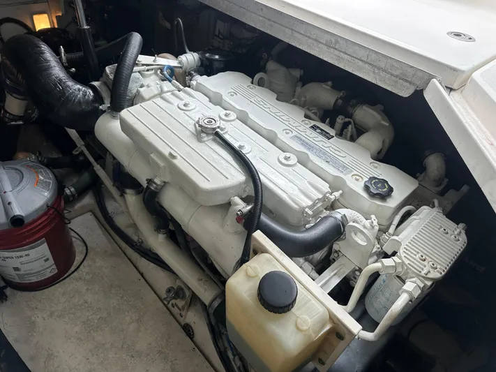  Yacht Photos Pics Engine compartment of a 2010 Sea Ray 470 Sundancer boat.