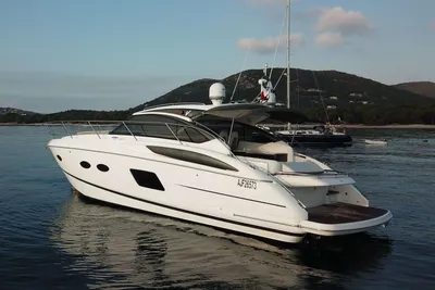 2015 Princess V39