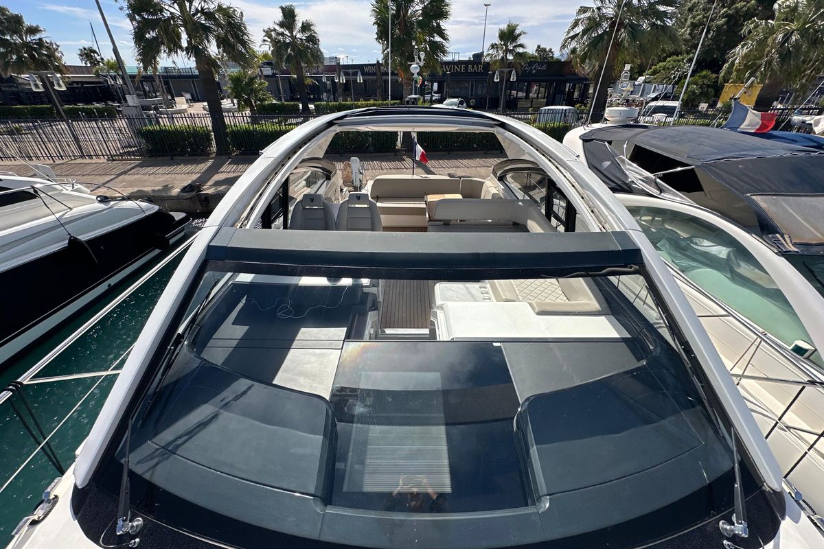 2020 Fairline 46 