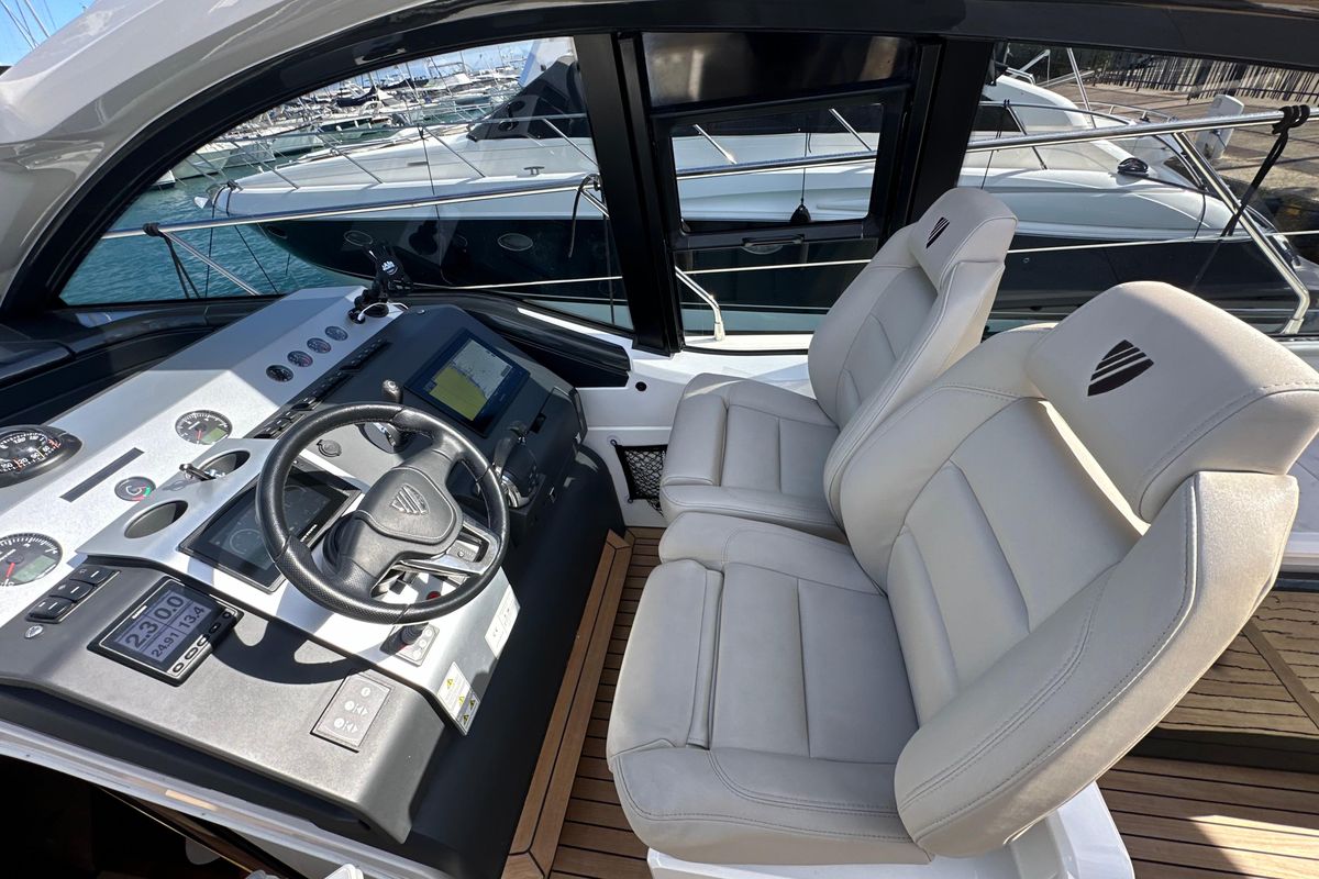 2020 Fairline 46 
