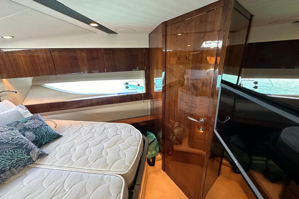 2020 Fairline 46 