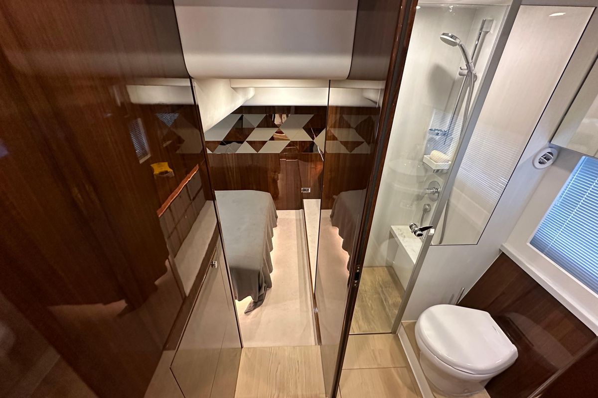 2020 Fairline 46 