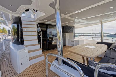 Yacht