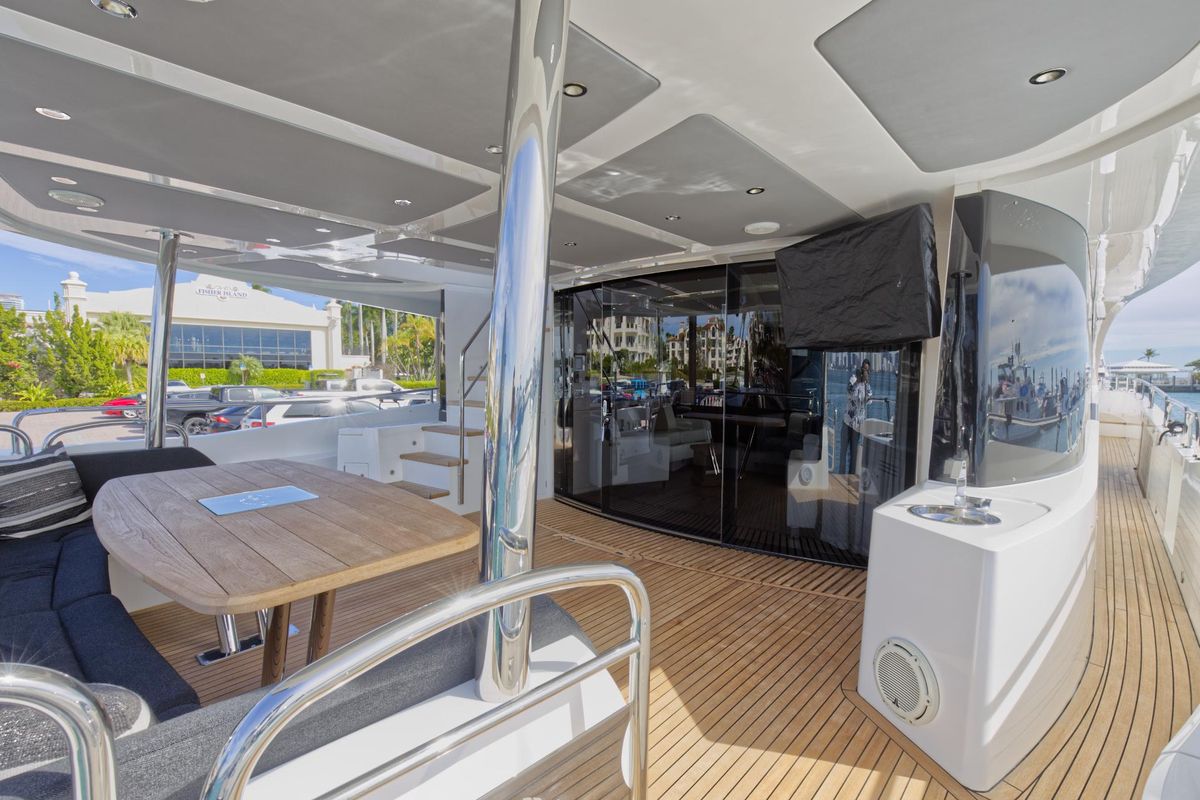 2018 Sunseeker 86 