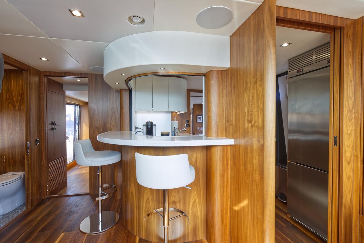 2018 Sunseeker 86 