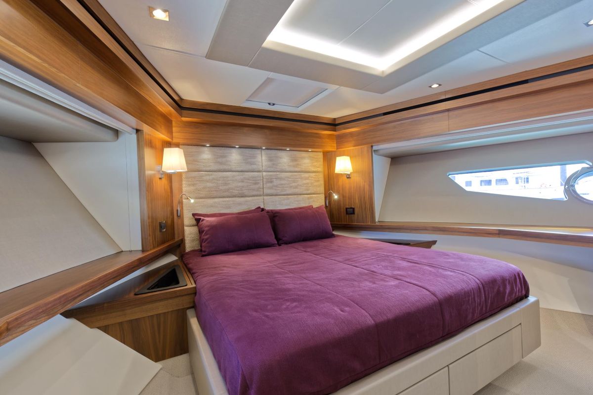 2018 Sunseeker 86 