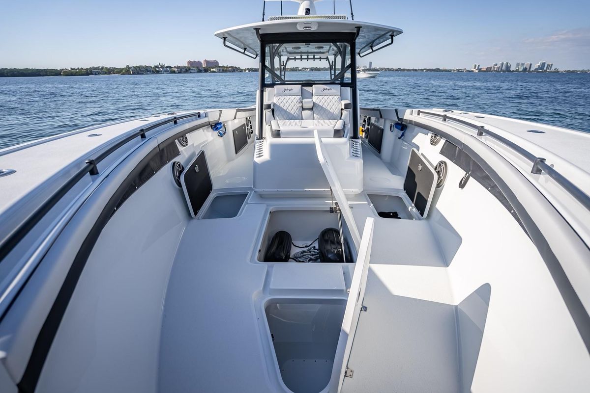2024 Yellowfin 42 