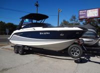 2017 Sea Ray 250 SLX