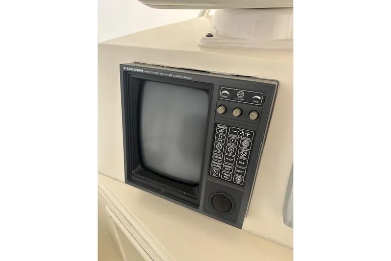  Yacht Photos Pics Furuno radar display on 1989 Viking 41 Sportfish Convertible boat.