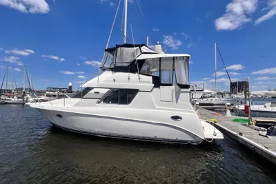 Silverton 352 Motor Yacht