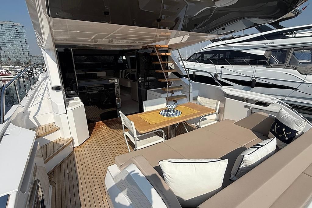 2025 Ferretti Yachts 59 