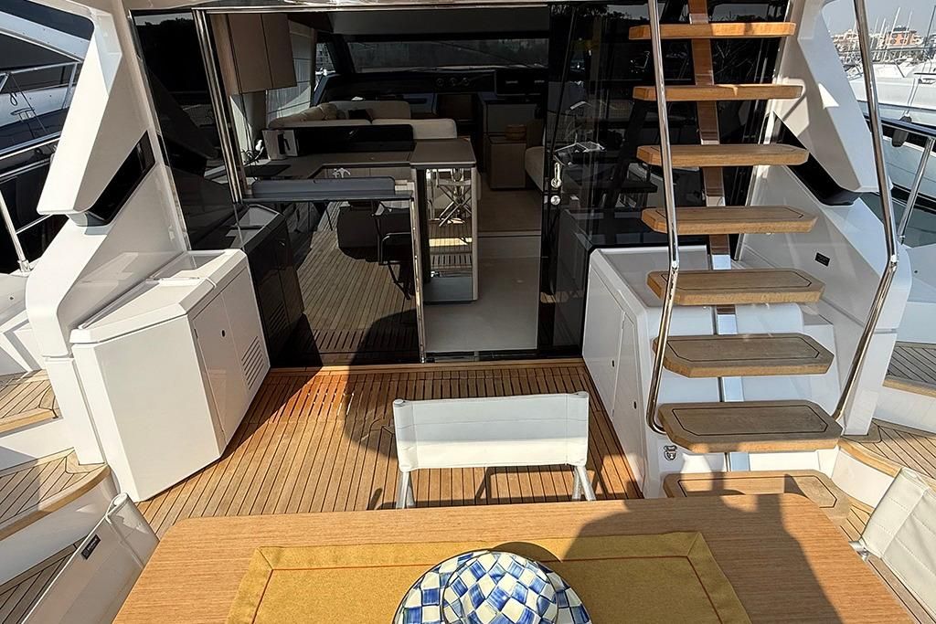 2025 Ferretti Yachts 59 