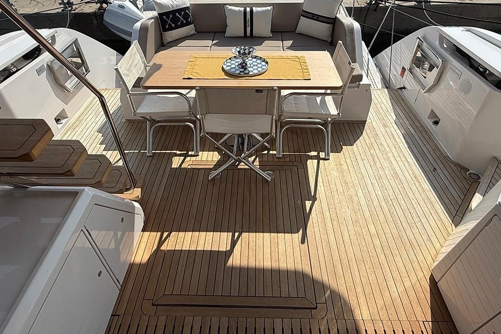 2025 Ferretti Yachts 59 
