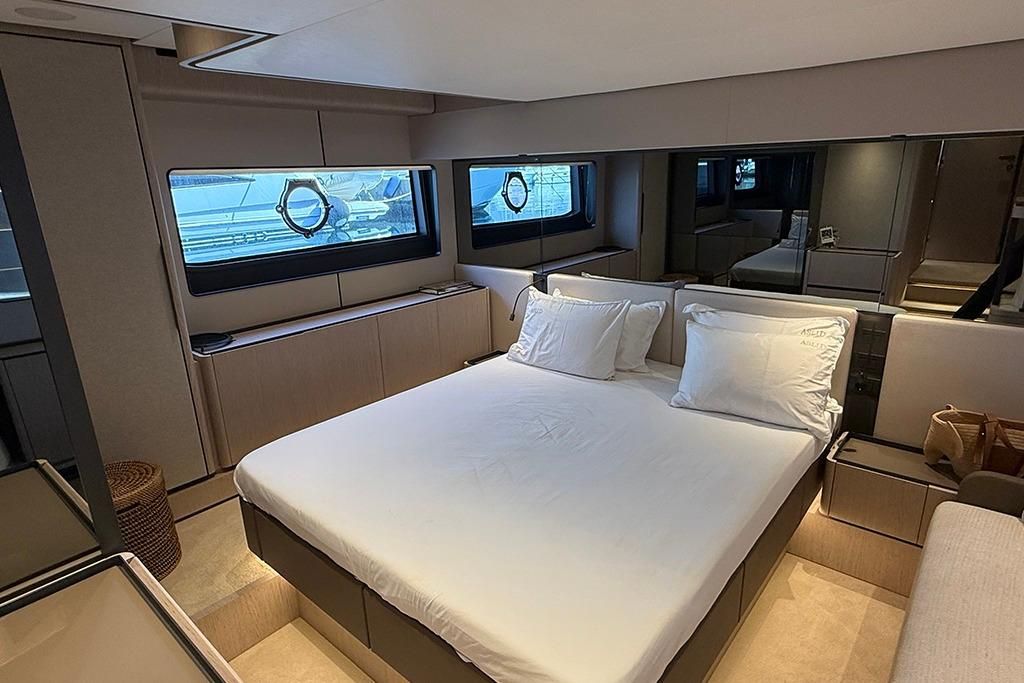 2025 Ferretti Yachts 59 