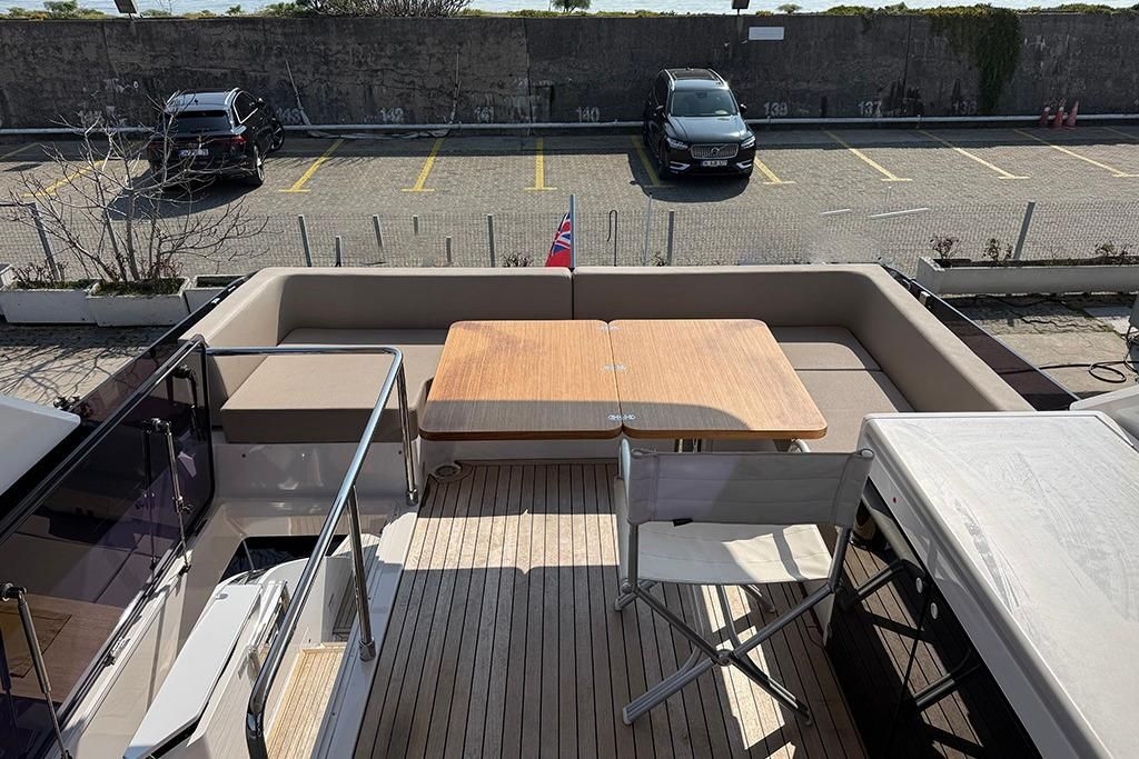 2025 Ferretti Yachts 59 