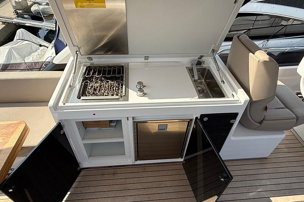 2025 Ferretti Yachts 59 