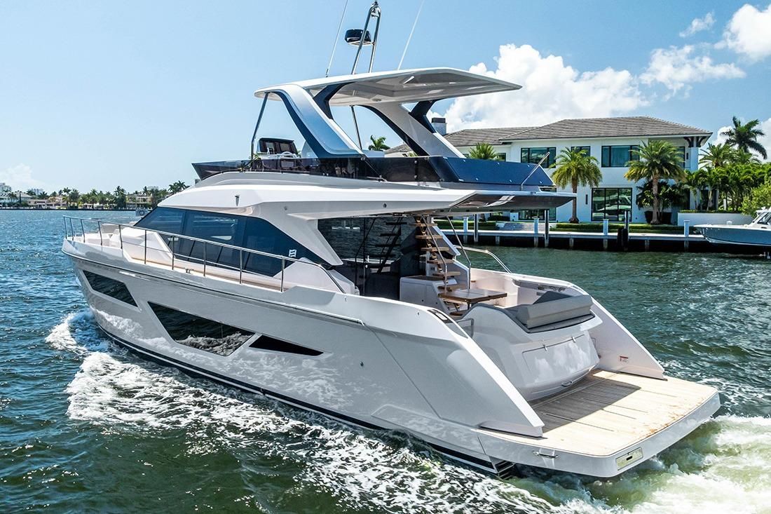 2025 Ferretti Yachts 59 