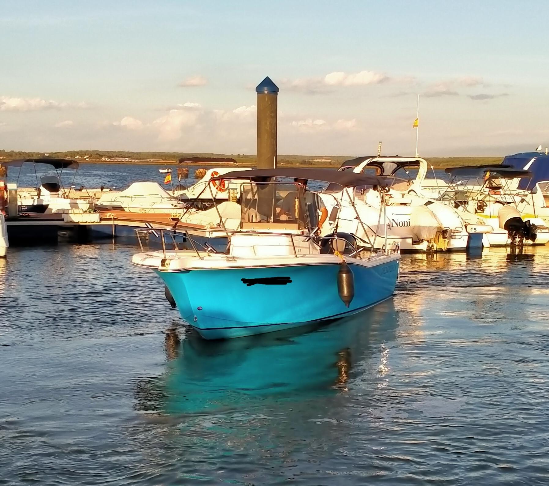 2000 Kelt White Shark 205